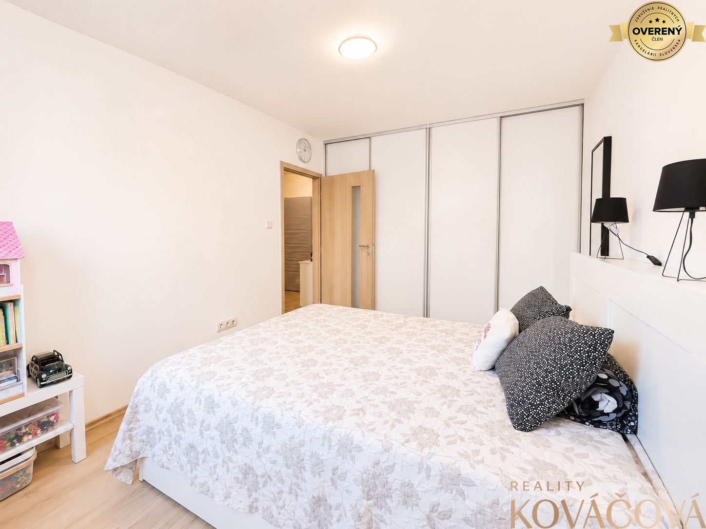 6d1ec938-b973-42ef-a209-e4138ce0e019.png